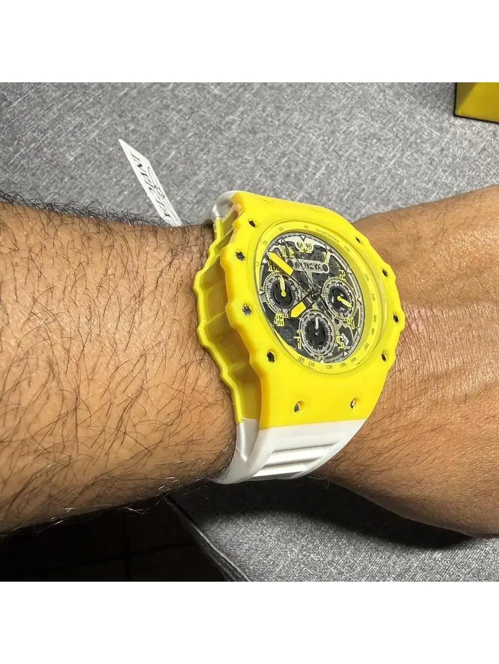 Invicta Racing Vaulthan 69649 Men's 43.5mm White/Yellow NEW